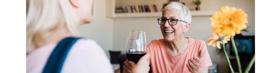 Lee más sobre el artículo Planes para disfrutar con mamá maridados con los vinos de Familia Martínez Bujanda